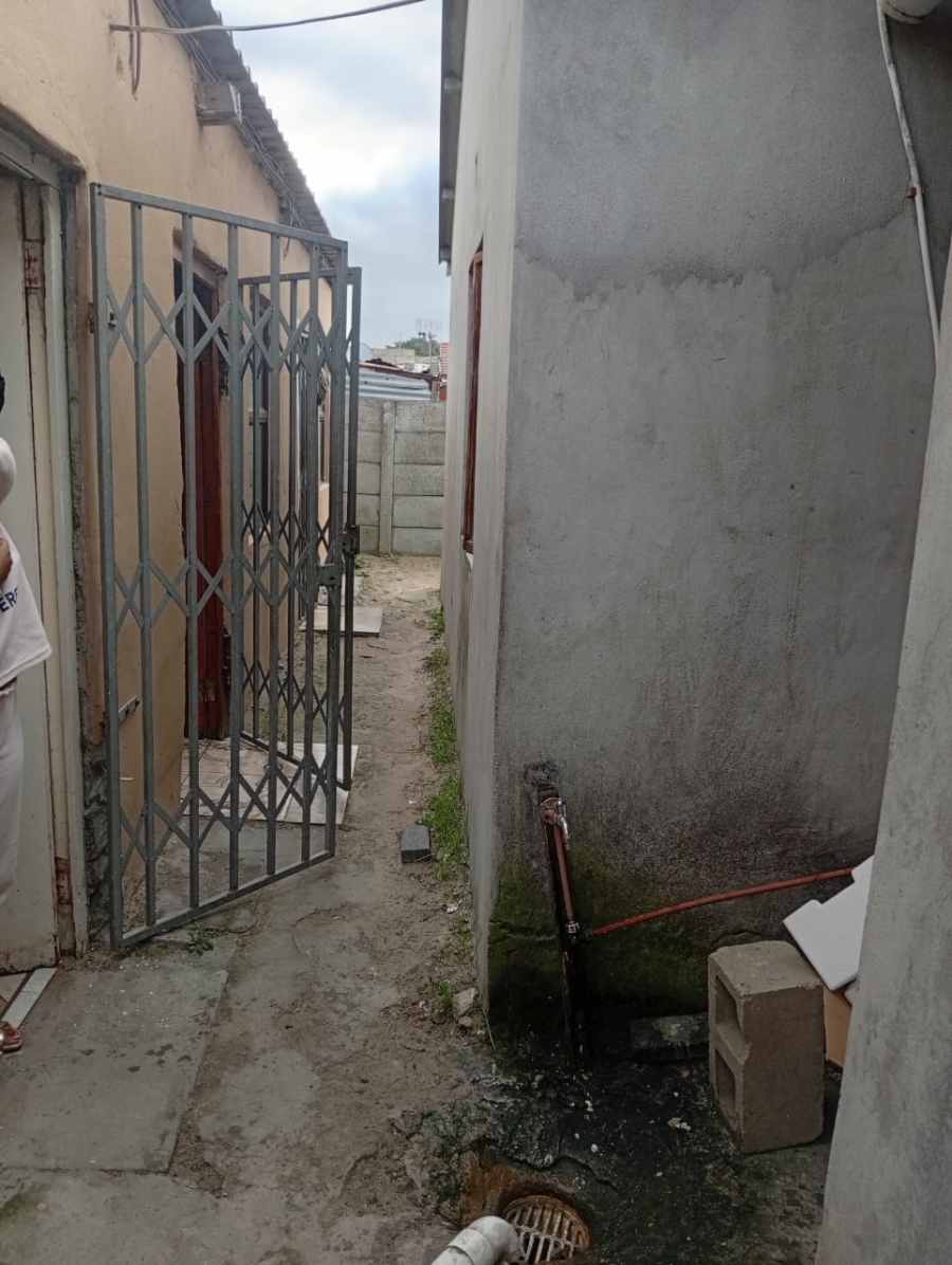 2 Bedroom Property for Sale in Philippi Western Cape